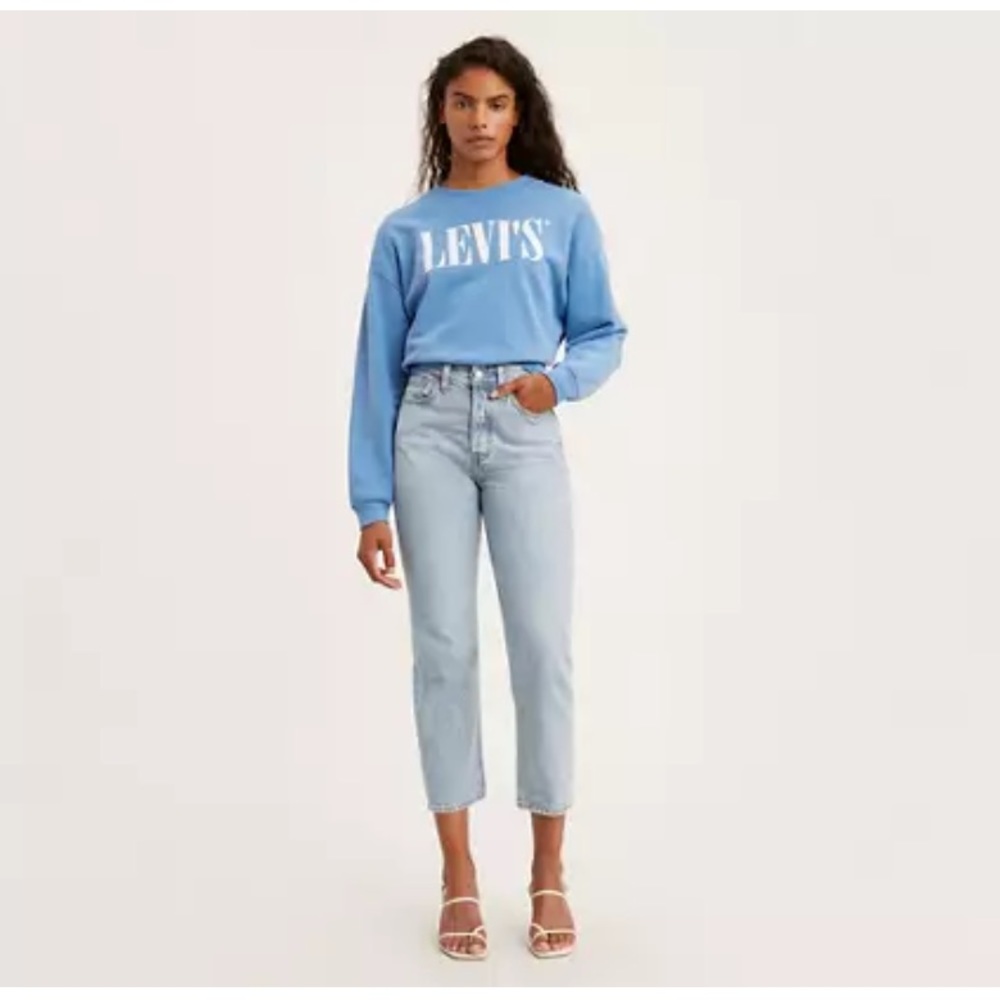 Levi’s Wedgie Straight Light Wash Jeans